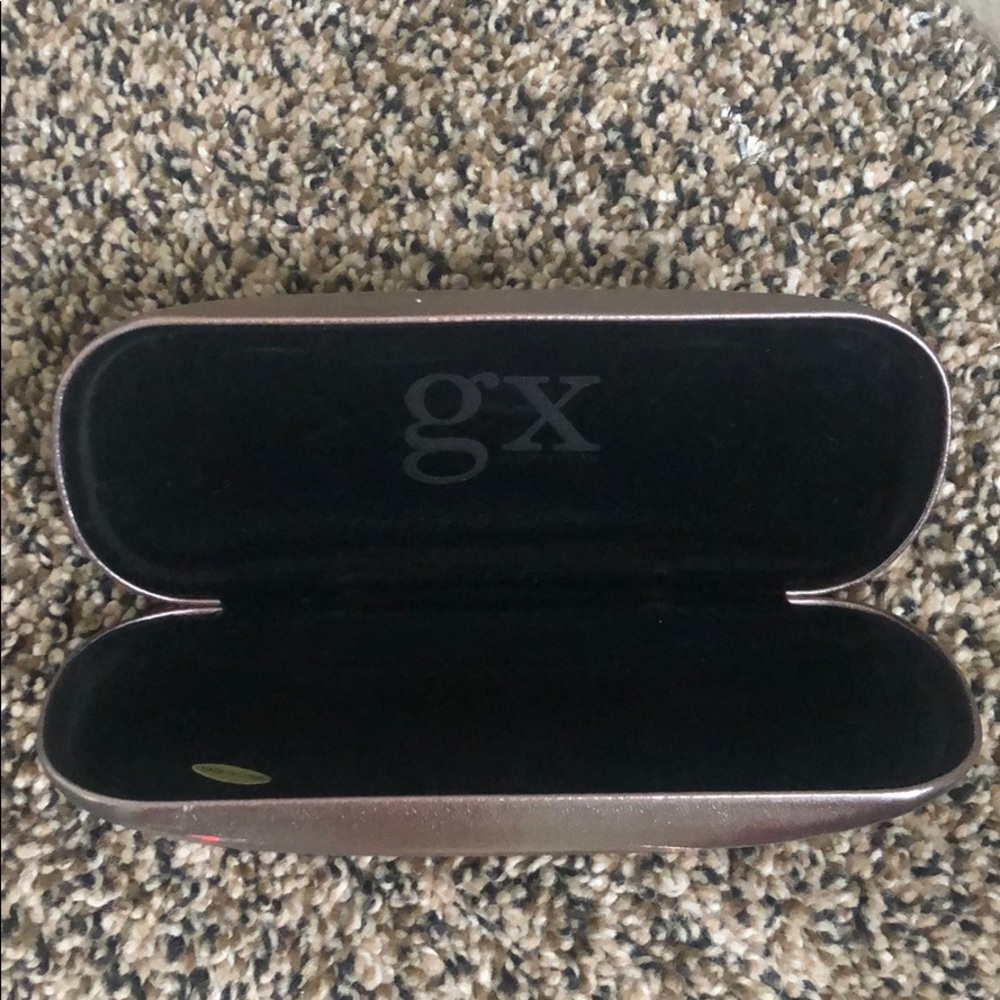 Gx by gwen stefani sunglass case